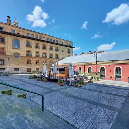 Una atalaya sobre el Casco Antiguo Pamplona Exterior foto