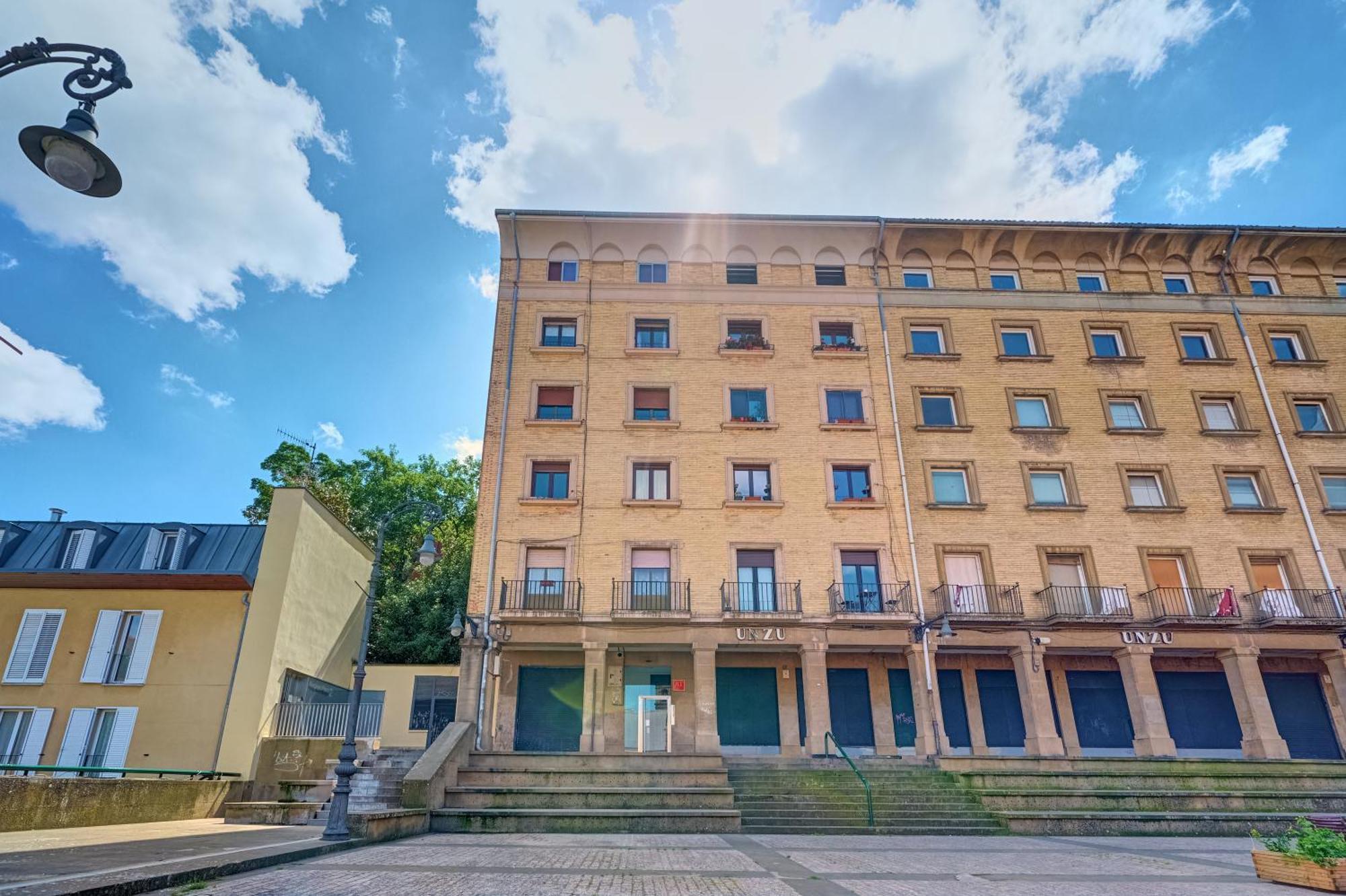 Una atalaya sobre el Casco Antiguo Pamplona Exterior foto